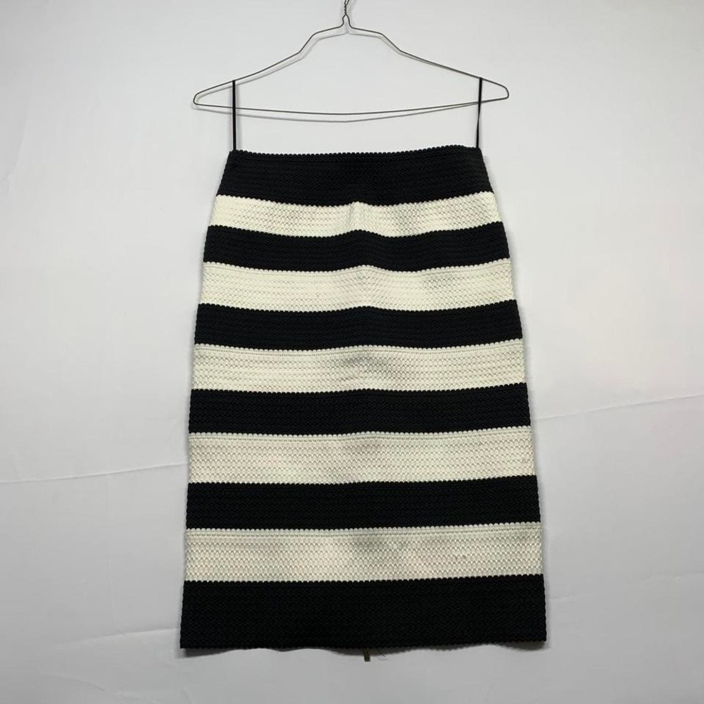 BCGB Maxazria Womens Textured‎ Bandage Pencil Skirt Size Medium Womens
